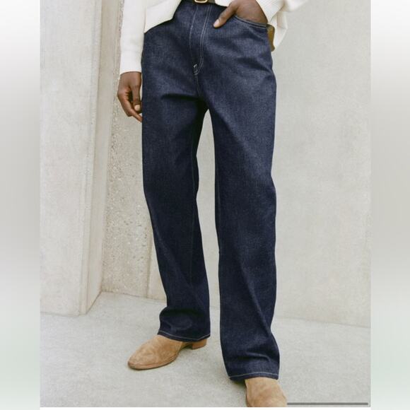 Abercrombie and Fitch Baggy Mens Jean in Dark Wash - Picture 1 of 6